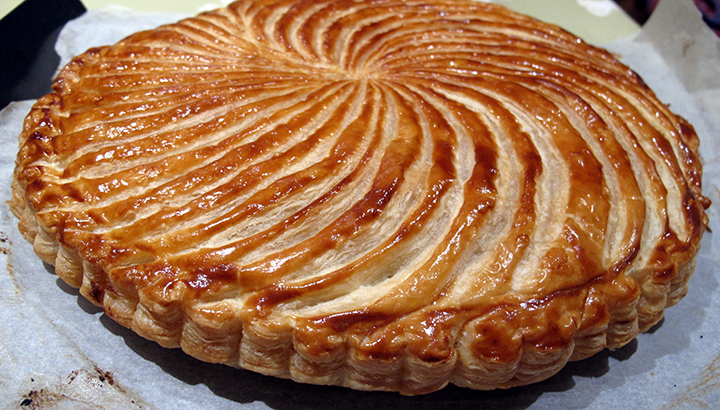 Réunion des adhérents à La Charité-sur-Loire : Partage de la galette des rois